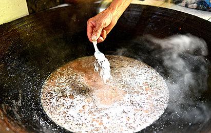 《Dollmare》10月登陆Steam 玩偶工厂恐怖探险